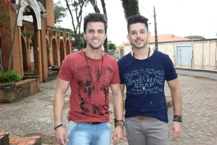 Imagem ilustrativa da imagem Dupla é atração no SBT