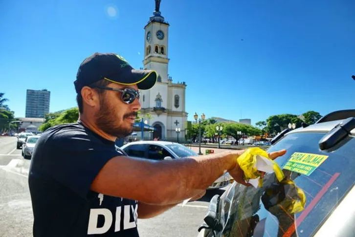 Imagem ilustrativa da imagem População sai hoje às ruas em novo protesto contra Dilma