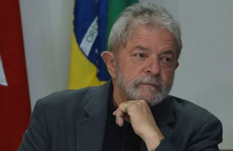 Imagem ilustrativa da imagem Planalto confirma Lula como chefe da Casa Civil