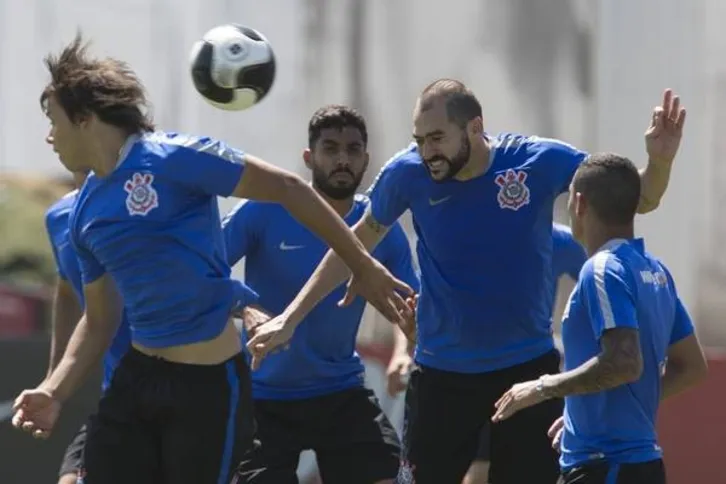 Imagem ilustrativa da imagem Corinthians tenta manter embalo diante do Linense