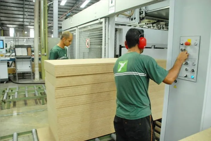 Imagem ilustrativa da imagem Região se recupera na geração de empregos 