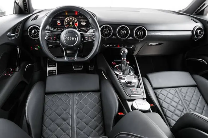 Imagem ilustrativa da imagem Audi TTS Coupé oferece alto desempenho