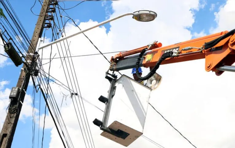 Imagem ilustrativa da imagem  Prefeitura entrega obras de asfalto e iluminação 