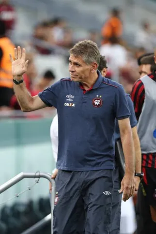 Imagem ilustrativa da imagem Atlético e Londrina têm duelo aberto marcado para a Arena