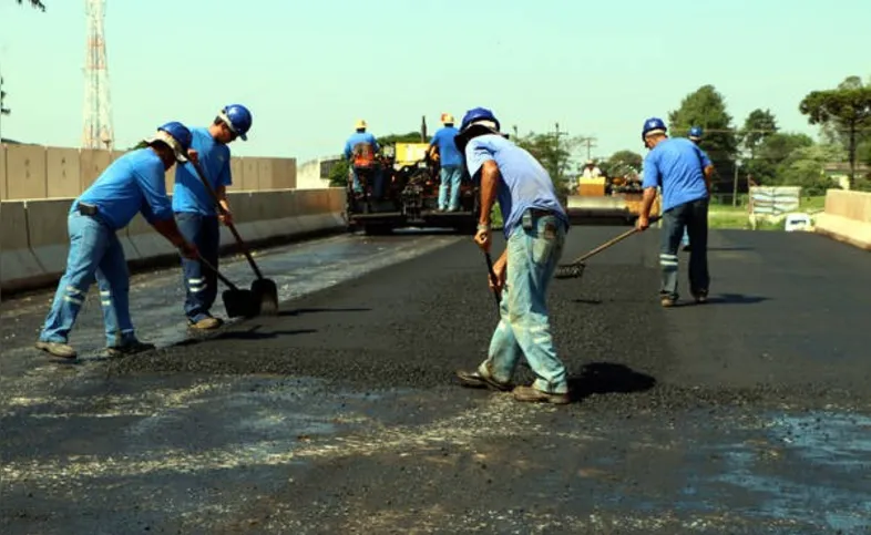 Imagem ilustrativa da imagem Prefeitura prepara entrega   do viaduto do João Paulo I