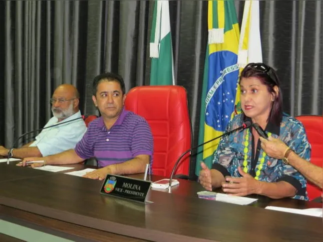 Imagem ilustrativa da imagem Vereadores poderão devolver subsídios