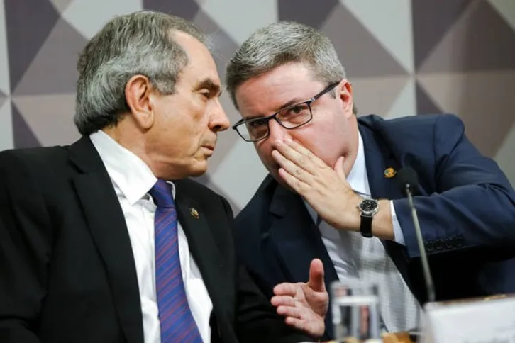 Imagem ilustrativa da imagem Comissão do impeachment elege relator sob protestos
