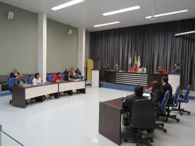 Imagem ilustrativa da imagem Vereadores cobram obra do Cense