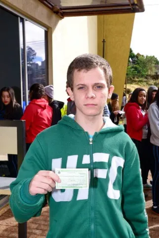 Imagem ilustrativa da imagem Em resposta à crise política, jovens se mobilizam pelo primeiro voto 