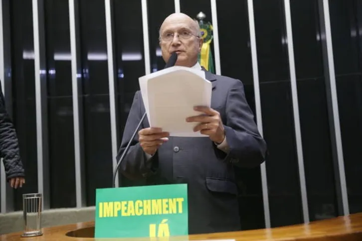 Imagem ilustrativa da imagem Deputado põe em dúvida cassação de Cunha