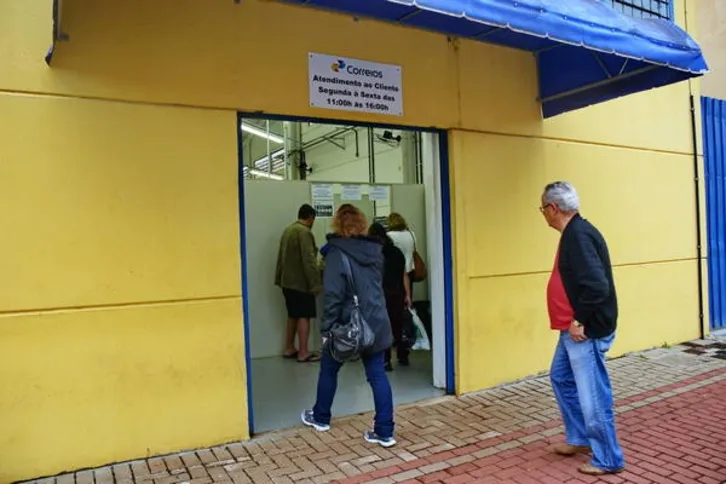 Imagem ilustrativa da imagem Correios prometem contratações e greve acaba em Apucarana