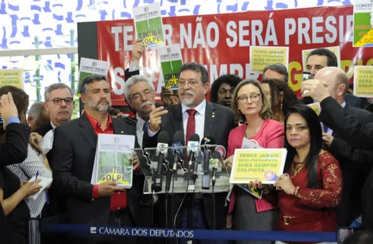 Imagem ilustrativa da imagem Petistas anunciam oposição a Temer