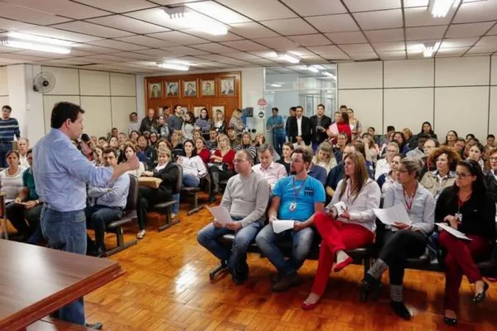 Imagem ilustrativa da imagem Apucarana  encerra ciclo de pré-conferências 