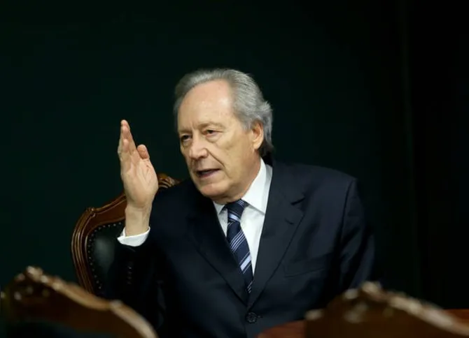 Imagem ilustrativa da imagem Ministro assume processo de impeachment  