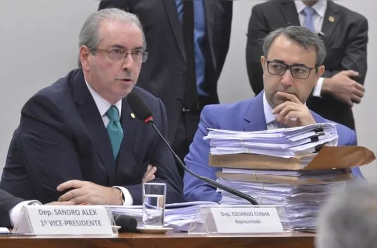Imagem ilustrativa da imagem Cunha vai ao Conselho de Ética e reafirma não ter contas no exterior