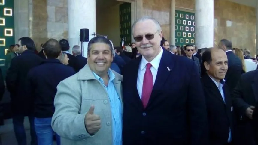 Imagem ilustrativa da imagem "Sabão" pede apoio para setor de confecções