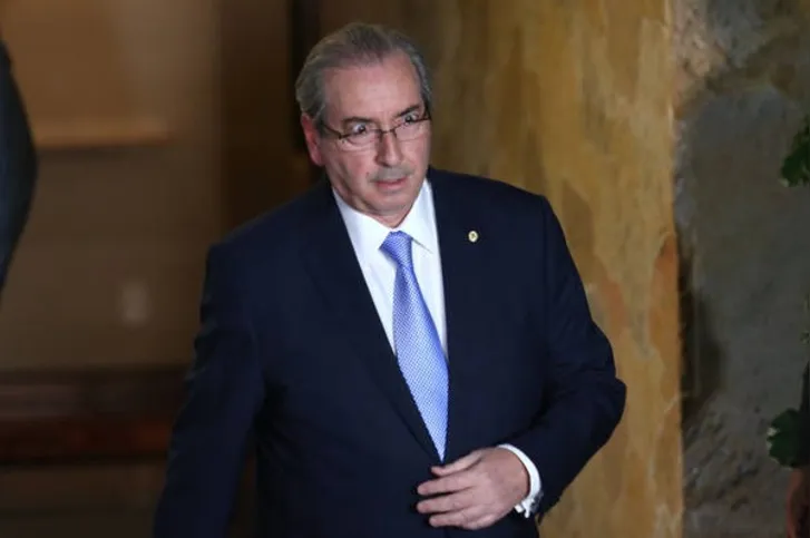 Imagem ilustrativa da imagem Deputado apresenta hoje relatório contra Cunha