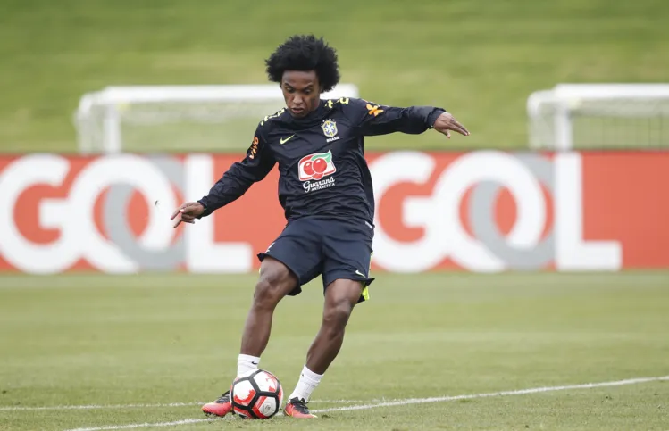 Imagem ilustrativa da imagem Seleção Brasileira, pressionada, estreia contra o Equador no Estádio Rose Bowl