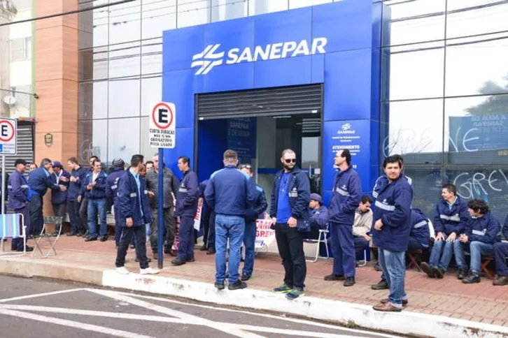 Imagem ilustrativa da imagem Funcionários da Sanepar aderem à paralisação