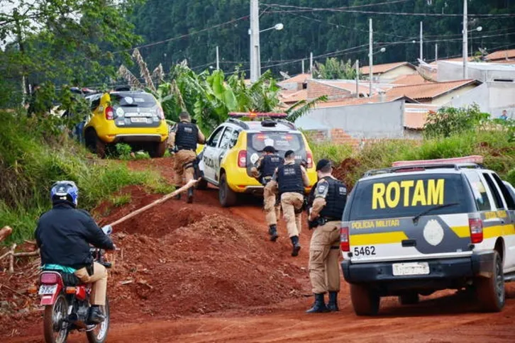 Imagem ilustrativa da imagem PM recupera dois veículos após perseguição em Califórnia