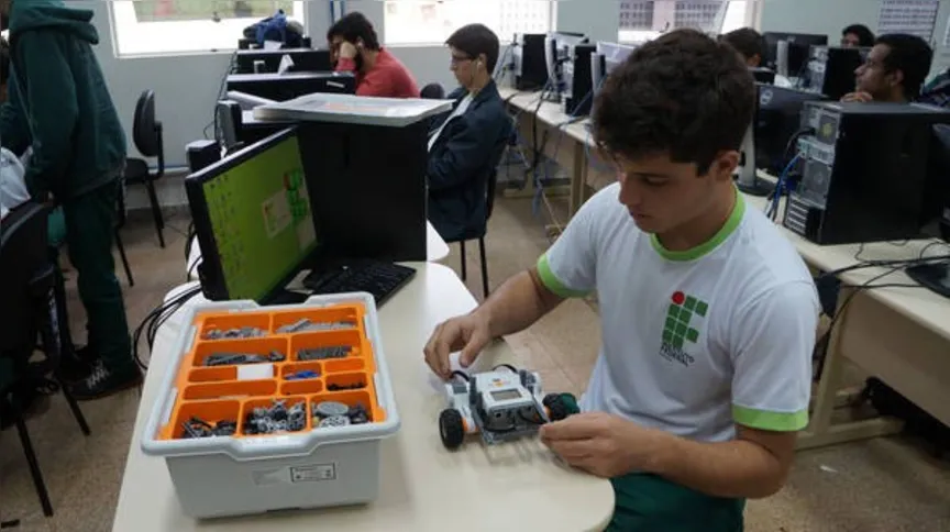 Imagem ilustrativa da imagem Robótica ao alcance de todos