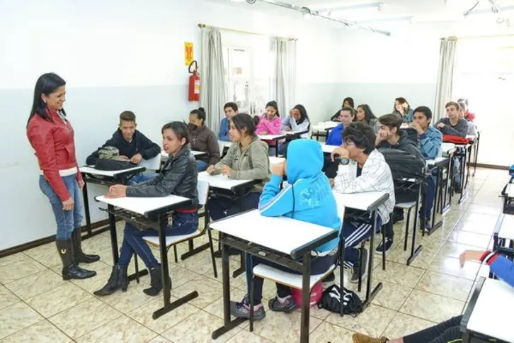 Imagem ilustrativa da imagem Vagas para primeiro emprego caem 57%