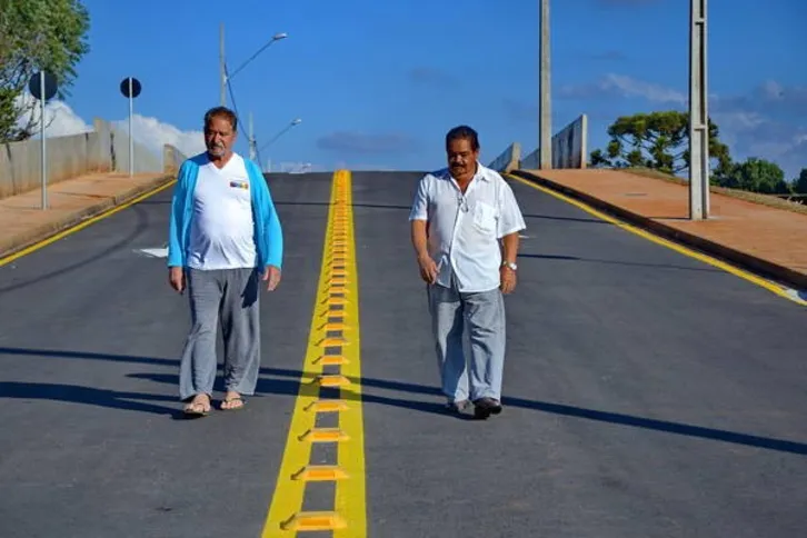 Imagem ilustrativa da imagem Moradores em compasso de espera