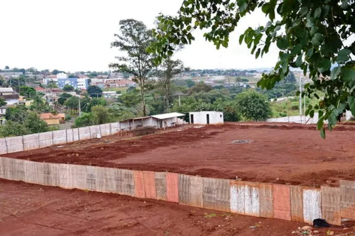 Imagem ilustrativa da imagem Empresa é multada por obra parada