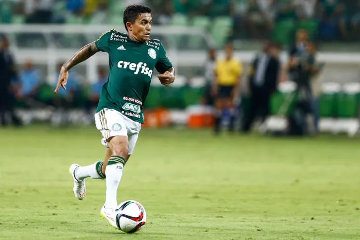 Imagem ilustrativa da imagem Palmeiras visita o Cruzeiro hoje para tentar ampliar vantagem na liderança