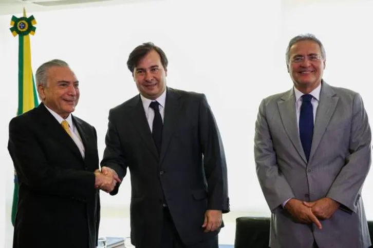 Imagem ilustrativa da imagem Temer pede a Maia retomada da estabilidade na Câmara