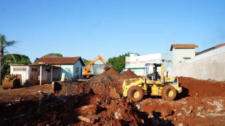 Imagem ilustrativa da imagem Ivaiporã inicia obra de almoxarifado central