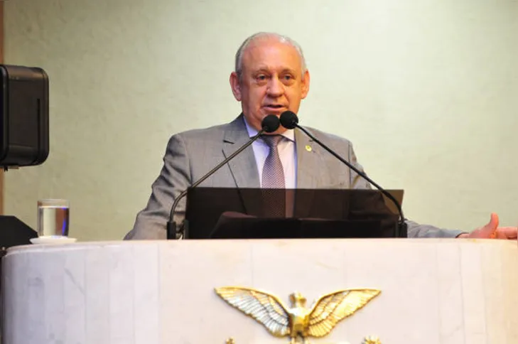 Imagem ilustrativa da imagem Assembleia desiste de realizar concurso público