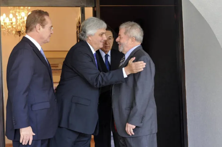 Imagem ilustrativa da imagem Lula e Delcídio tentaran obstruir a Lava Jato, reitera Procuradoria