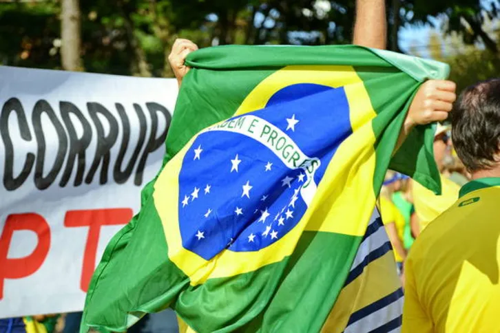 Imagem ilustrativa da imagem Apucarana retoma protestos anticorrupção neste domingo