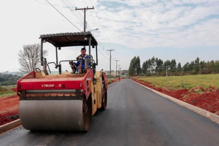 Imagem ilustrativa da imagem Pavimentação facilita acesso entre bairros na zona sul de Apucarana