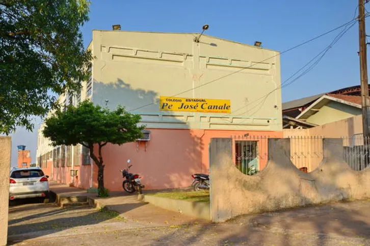 Imagem ilustrativa da imagem Alunos são flagrados com drogas dentro de colégio 