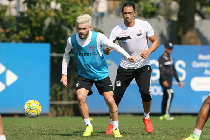Imagem ilustrativa da imagem Santos tenta manter a ponta frente ao América-MG