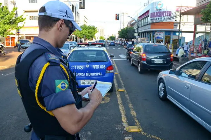 Imagem ilustrativa da imagem Infrações de trânsito têm crescimento de  17% no Paraná