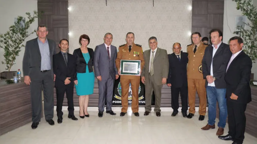 Imagem ilustrativa da imagem Comandante do 10º BPM é cidadão honorário de Ivaiporã