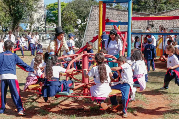 Imagem ilustrativa da imagem Apucarana retoma ‘Hora do Conto’ nas escolas
