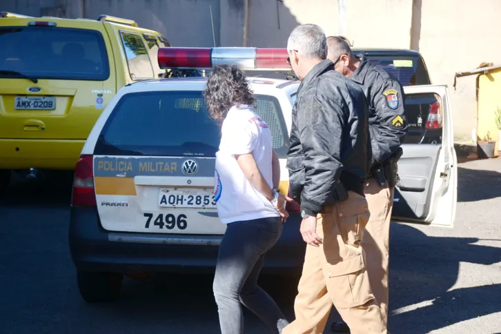 Imagem ilustrativa da imagem Mulher é presa após dar a luz em  casa e matar bebê 