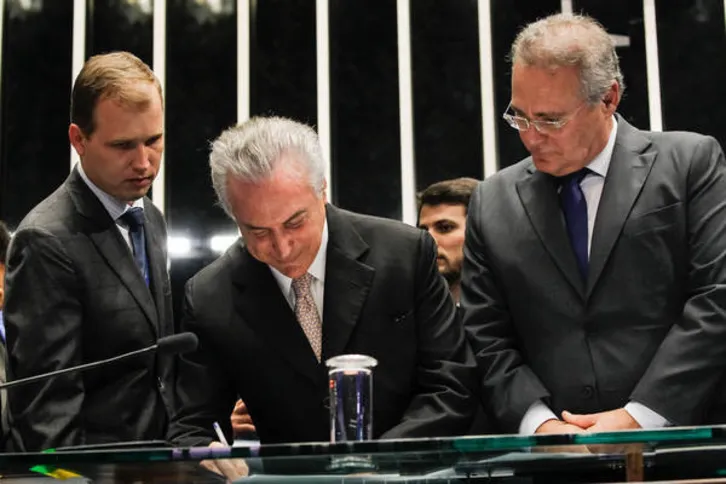 Imagem ilustrativa da imagem Após posse, Temer nega rótulo de "golpista"