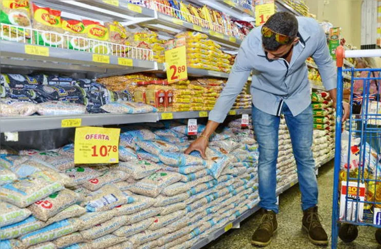 Imagem ilustrativa da imagem Arroz e feijão tiveram preço reajustado em mais de 130%