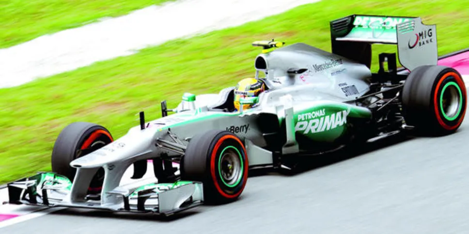 Imagem ilustrativa da imagem Hamilton larga na pole no GP da Itália