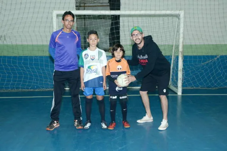 Imagem ilustrativa da imagem Garotos apucaranenses são aprovados e vão defender o Grêmio, de Porto Alegre