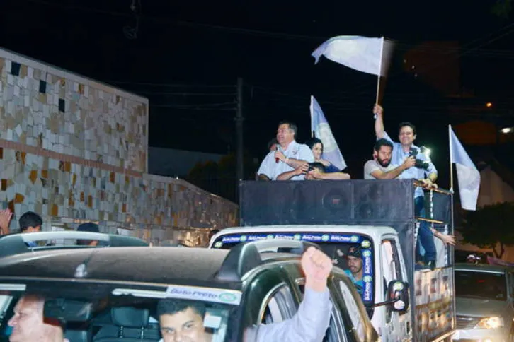 Imagem ilustrativa da imagem Prefeito Beto Preto é reeleito com votação histórica em Apucarana