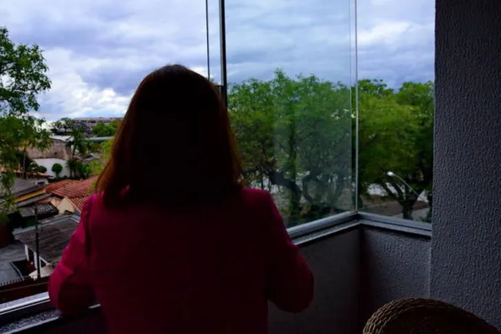 Imagem ilustrativa da imagem Famílias mudam rotina após traumas de assaltos