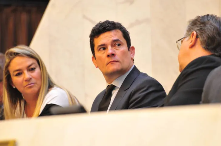 Imagem ilustrativa da imagem Moro defende pacote de medidas contra corrupção