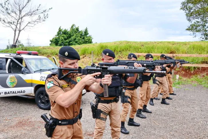 Imagem ilustrativa da imagem Fuzis reforçam poder de fogo da PM em Apucarana e Arapongas