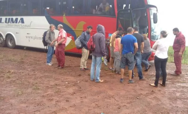 Imagem ilustrativa da imagem Mais um ônibus é assaltado na PR-444